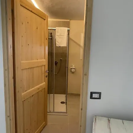 Bed and Breakfast Domus De Diana Όλμπια