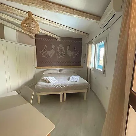 Domus De Diana Nocleg ze śniadaniem 3*