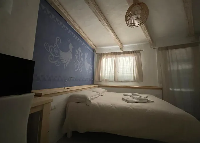 Frühstückspension Domus De Diana 3*