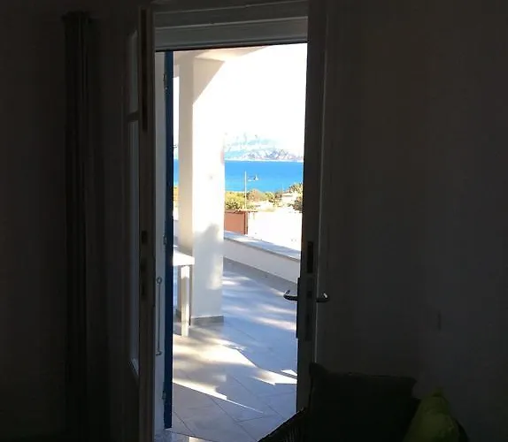 Frühstückspension Domus De Diana 3*